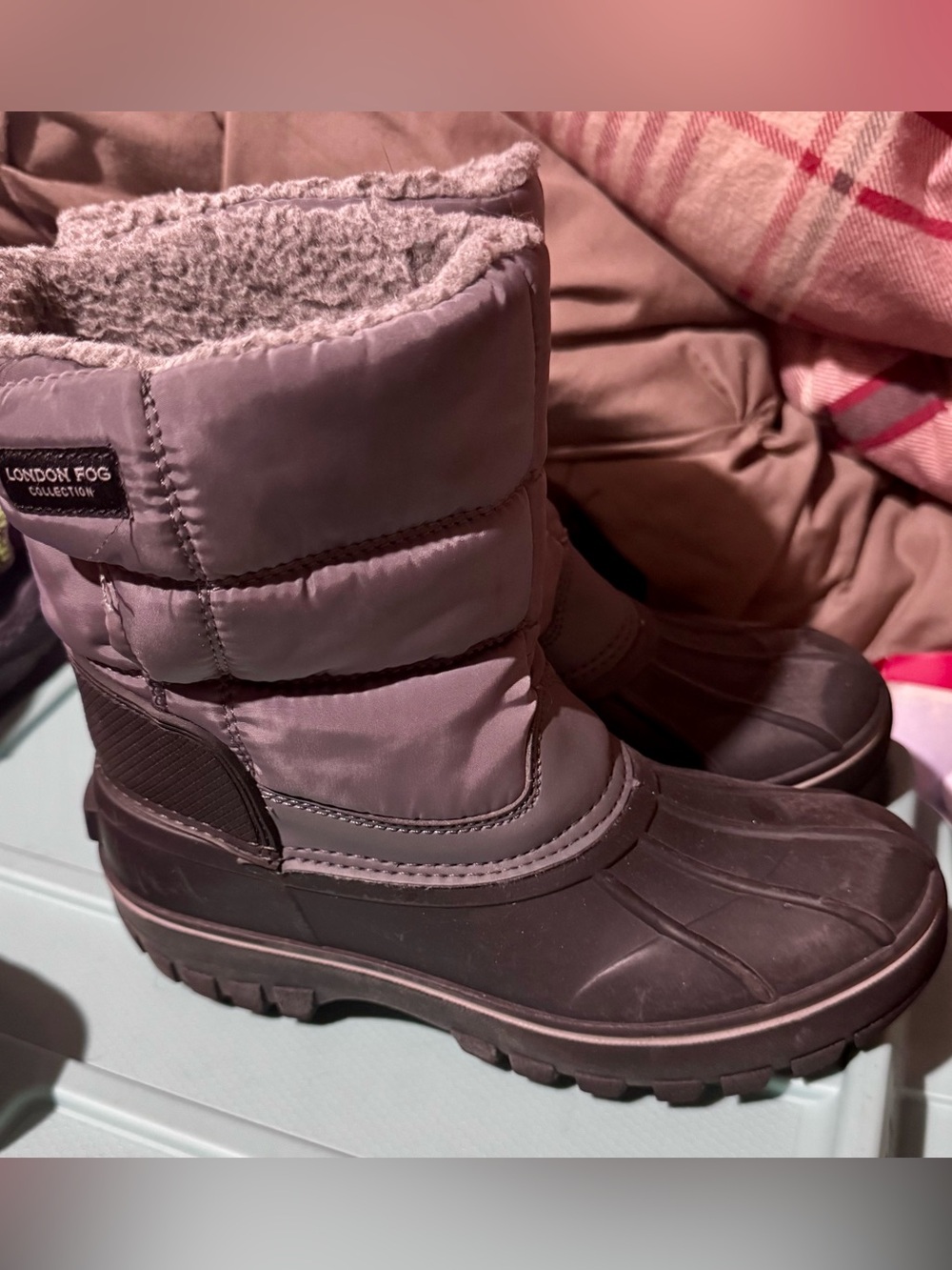 Kids Insulated Gray/Black Winter Snow Boots Size 2 Big Kids